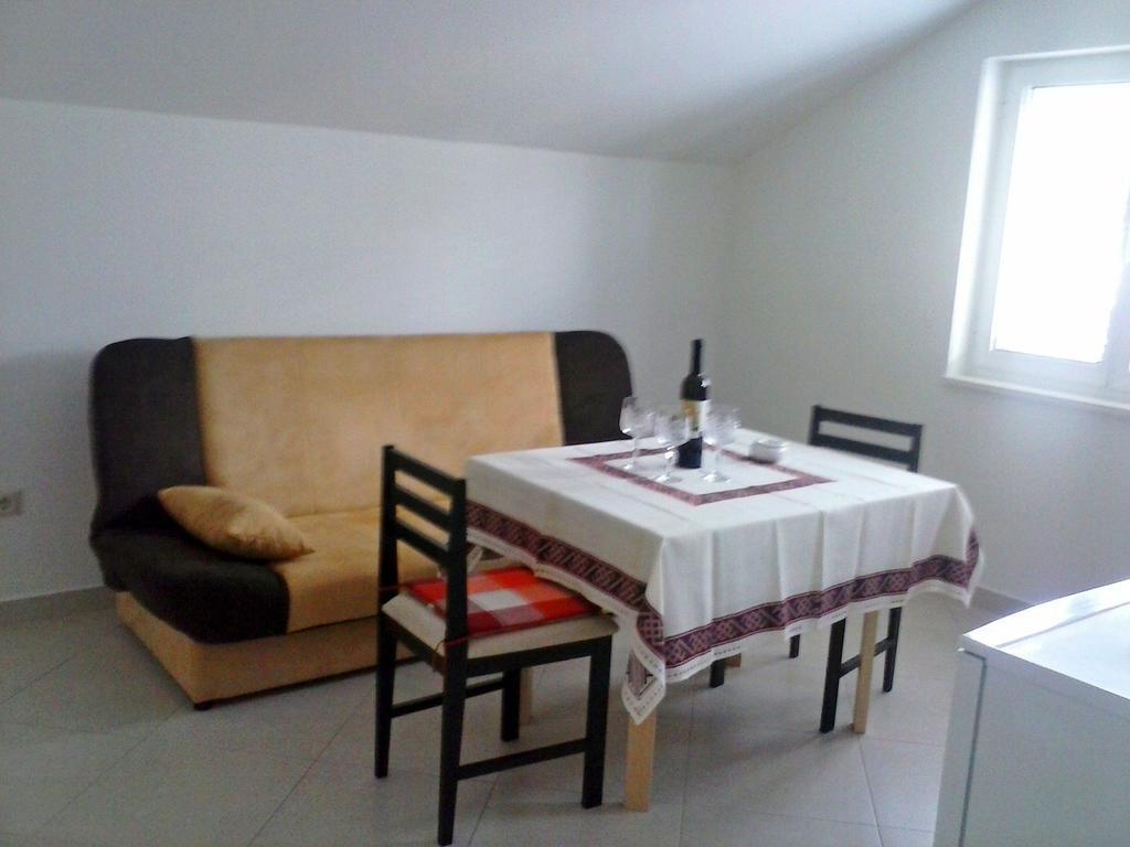 Apartments Mara Molunat Exterior photo